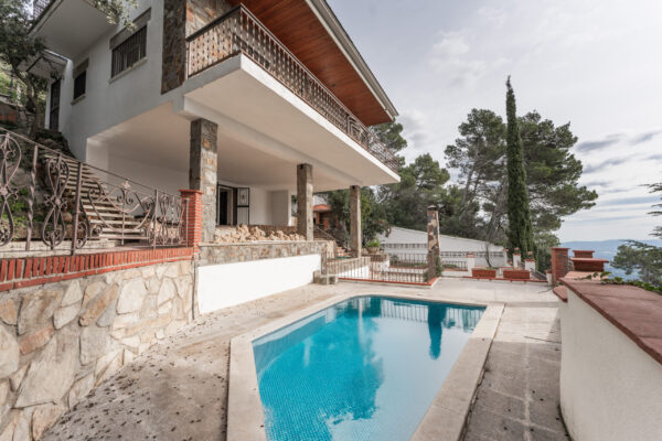 Casa en Caldes de Montbui rodeada de naturaleza para retiro de bienestar cerca de Barcelona